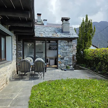 Casa Carina - Enchanted Rustico In Apartment Mergoscia