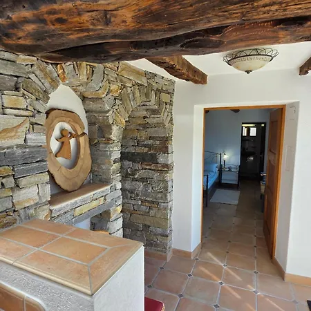 Casa Carina - Enchanted Rustico In Apartment Mergoscia